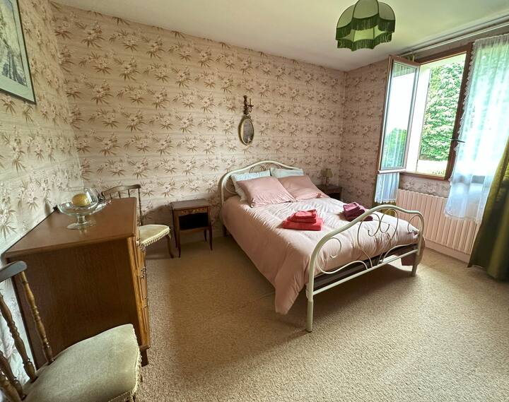 საძინებელი 4