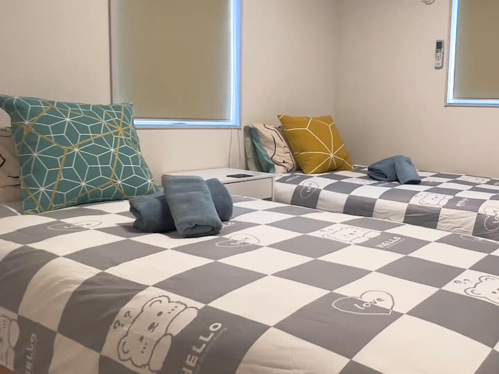 غرفة النوم 2