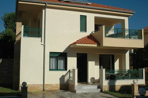 Villa Petra - Beachside