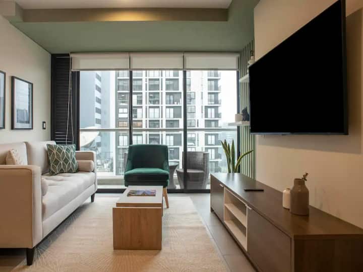 Modern 2-bedroom Flat In San Isidro - Lima