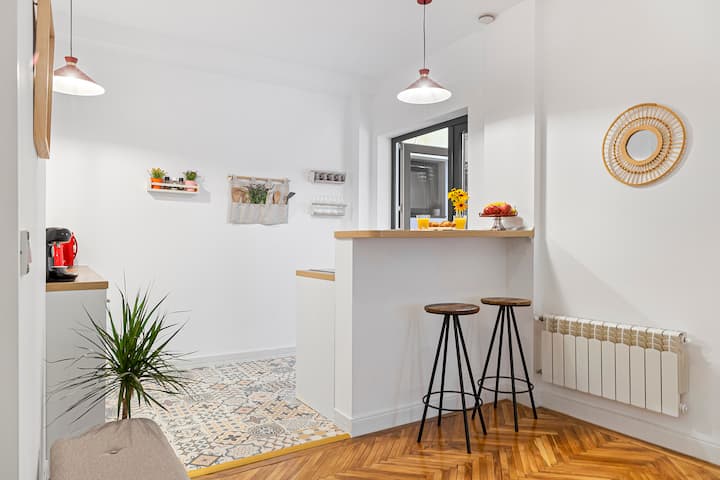 Queen Elizabeth • Elegant Studio Near Cișmigiu - Bukarest