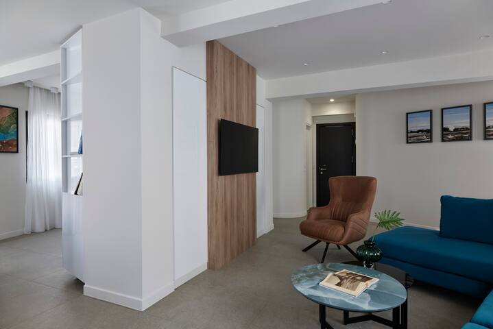 Penthouse Apartment, 2BR, with Hammam & COCO-MAT! gallery image 4