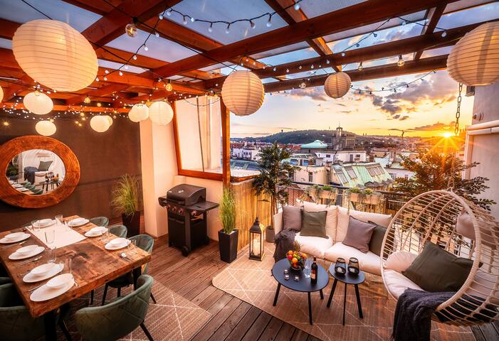A/C LUX Rooftop APT 6BR+3.5Bath | Wenceslas square gallery image 2
