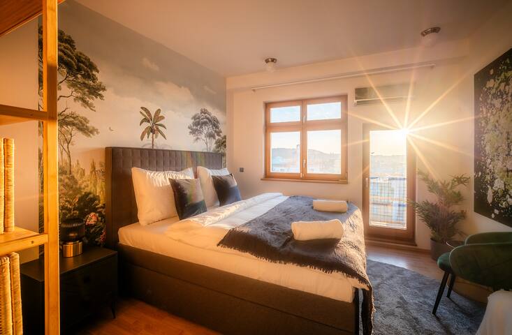 A/C LUX Rooftop APT 6BR+3.5Bath | Wenceslas square gallery image 4