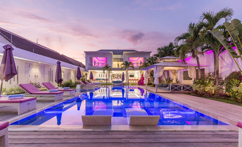 GORGEOUS DESIGNER VILLA WITH HUGE PRIVATE POOL