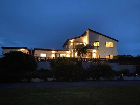 Dreamcatchers Beach house-15 yrs of hosting