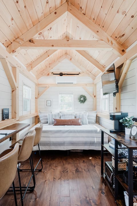 Tiny Timber- Stunning Tiny House