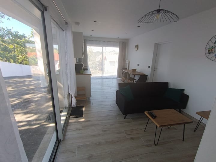 Charmant Appartement Neuf De 40 M Carré - Hasparren