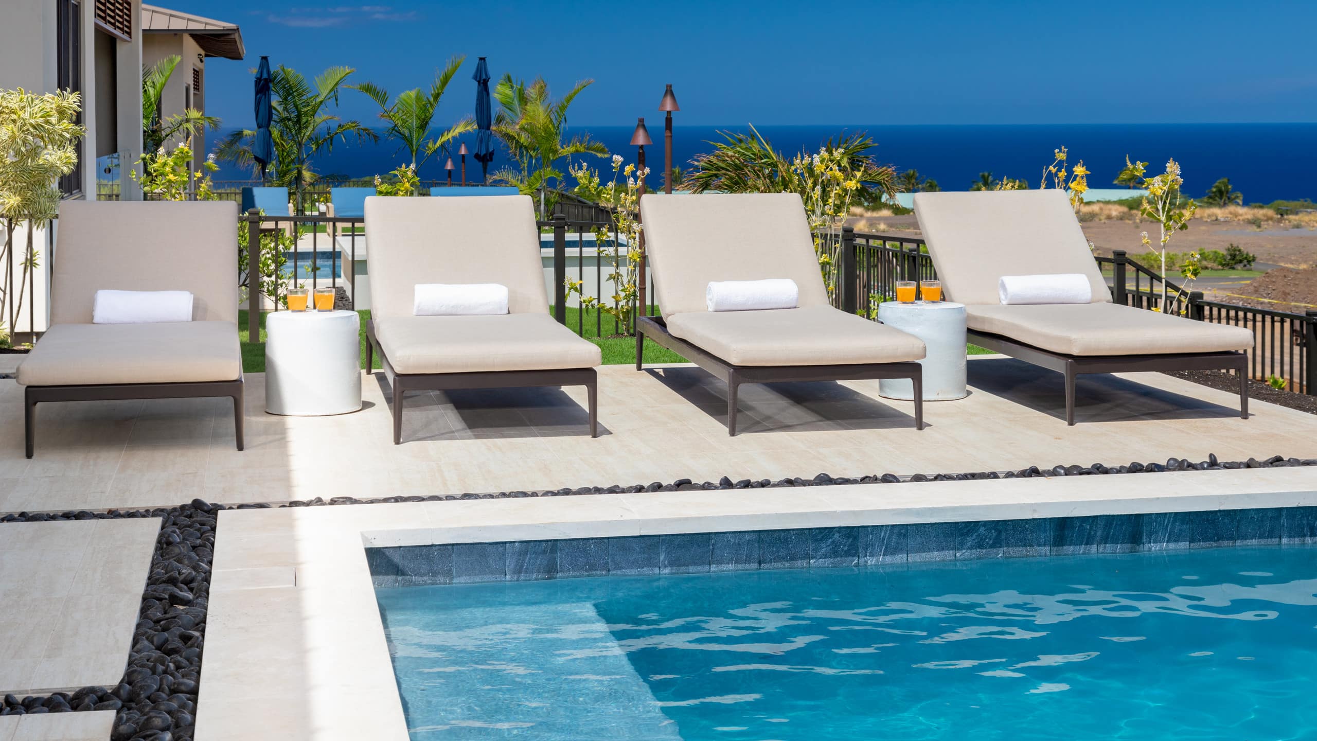 Home in Waimea · ★5.0 · 4 bedrooms · 7 beds · 4.5 baths - Image 4