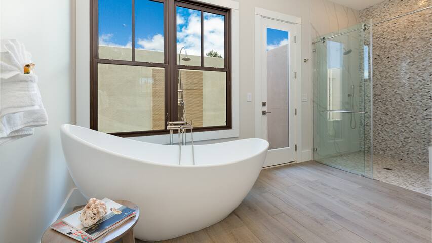 PiH: Mauna Kea Beach Escape, HapunaPark Waterslide gallery image 5