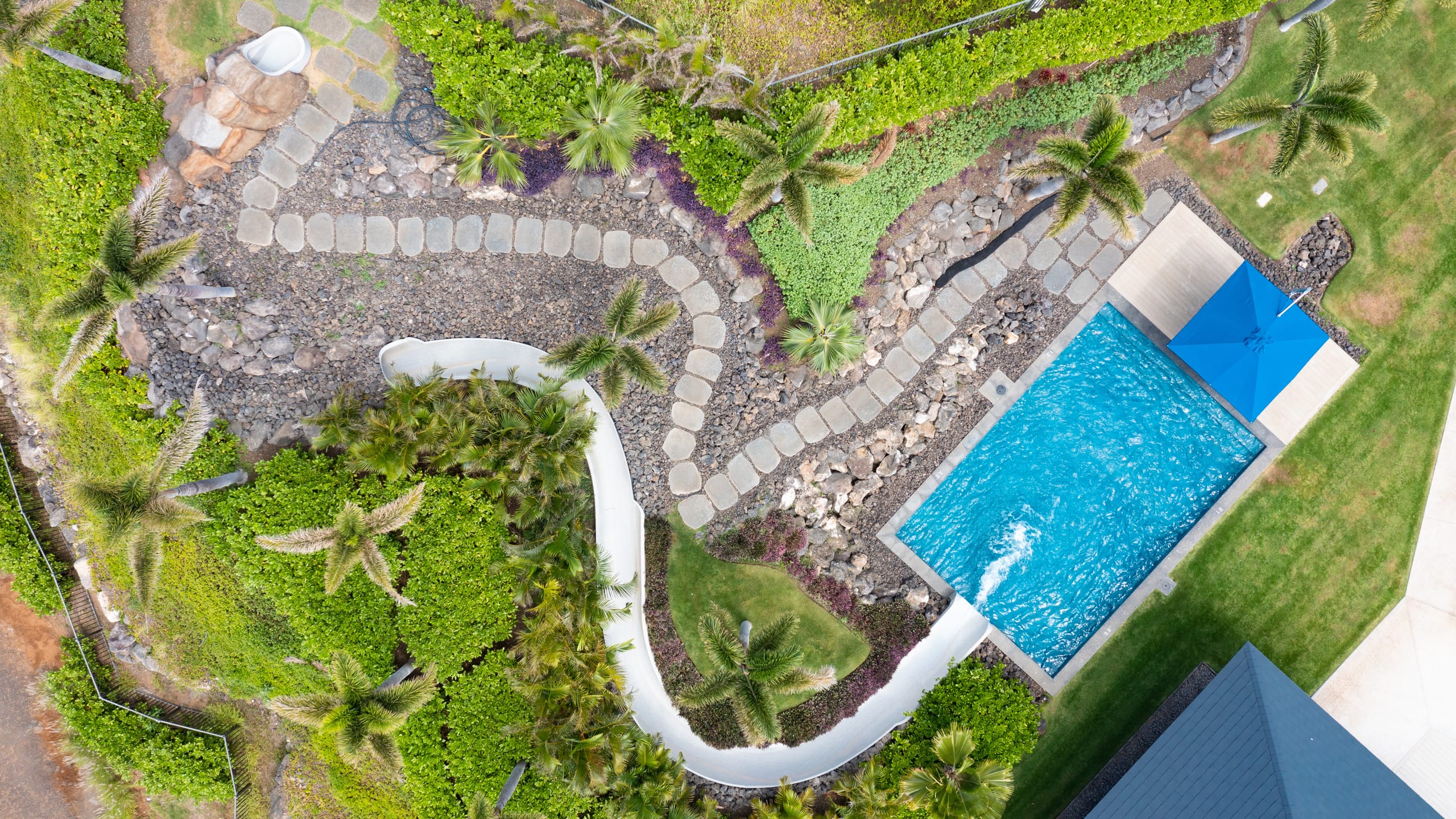 Home in Waimea · ★5.0 · 4 bedrooms · 7 beds · 4.5 baths - Image 13