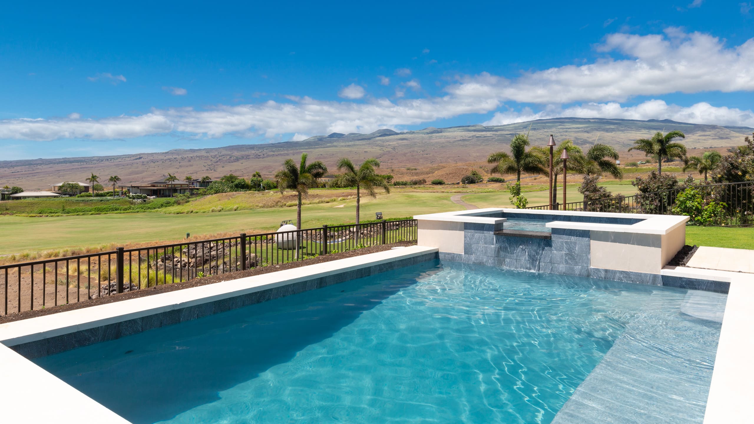 Home in Waimea · ★5.0 · 4 bedrooms · 7 beds · 4.5 baths - Image 2