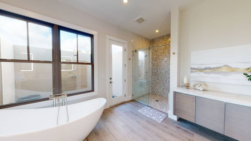 PiH: Mauna Kea Beach Escape, HapunaPark Waterslide gallery image 4