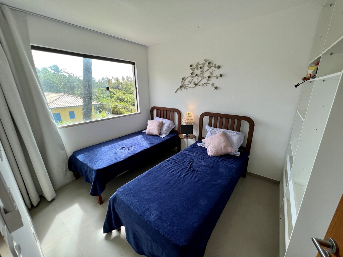 Ოთახი კონდიციონერით.