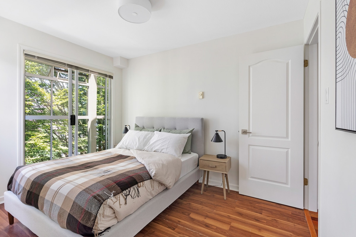 Spruce Suites One