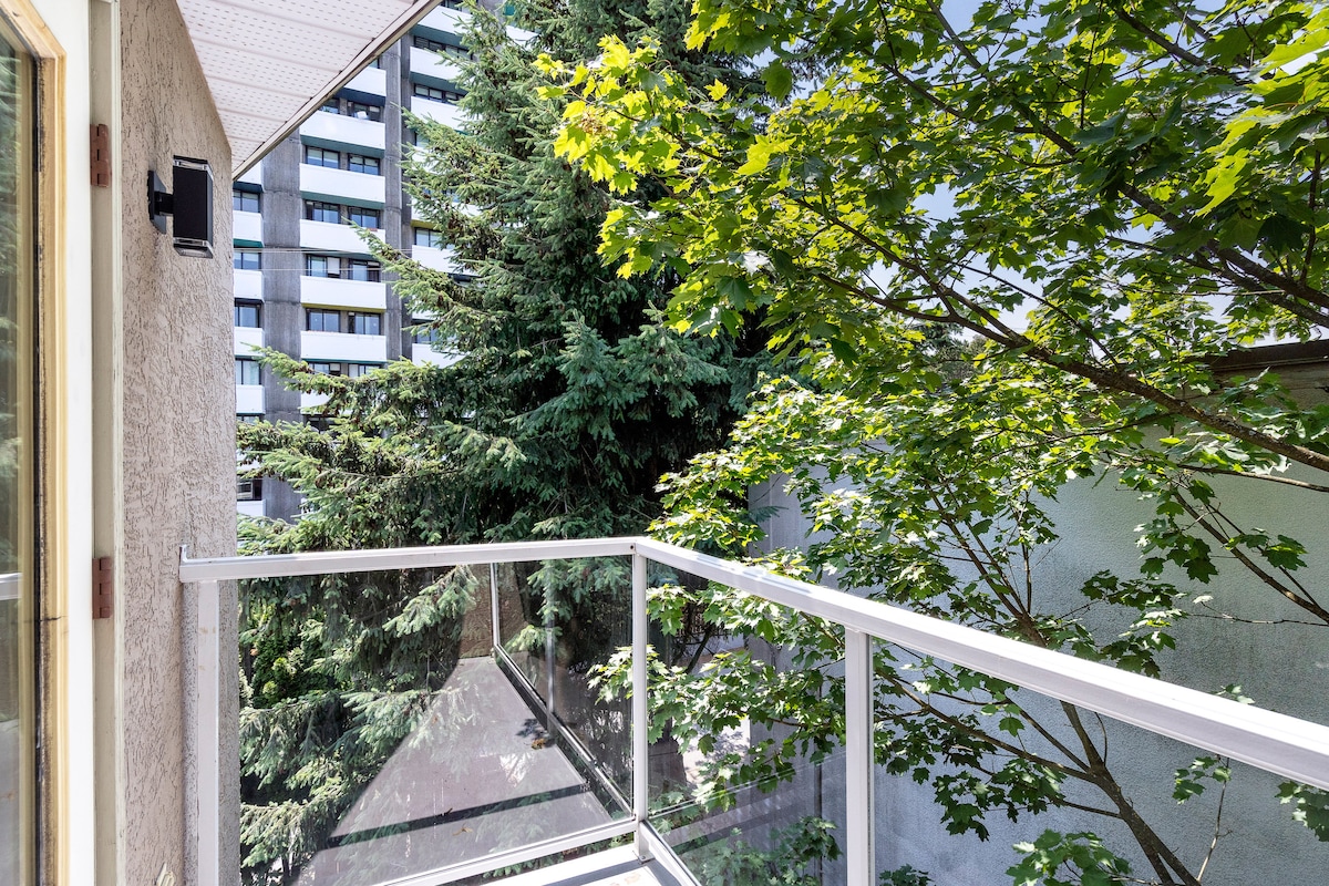 Spruce Suites Five