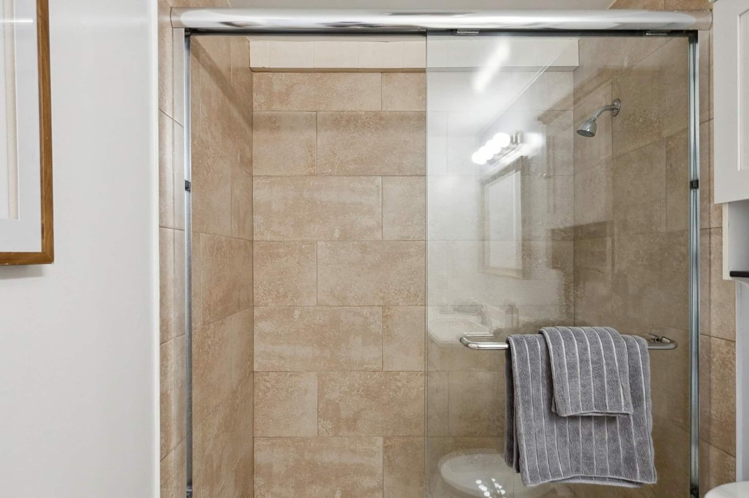 Home in San Francisco · ★4.68 · 1 bedroom · 2 beds · 1 bath - Image 14