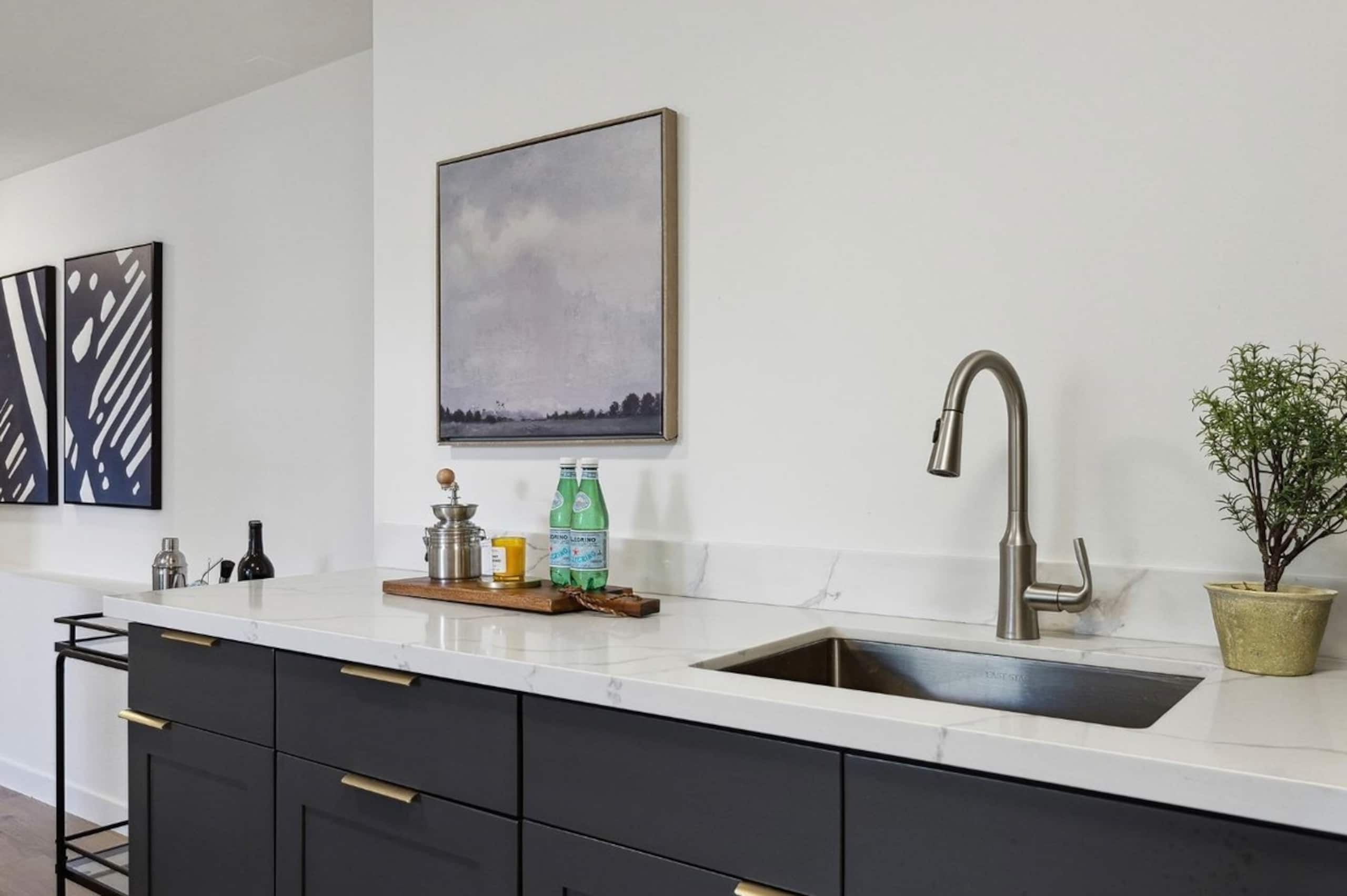 Home in San Francisco · ★4.68 · 1 bedroom · 2 beds · 1 bath - Image 7