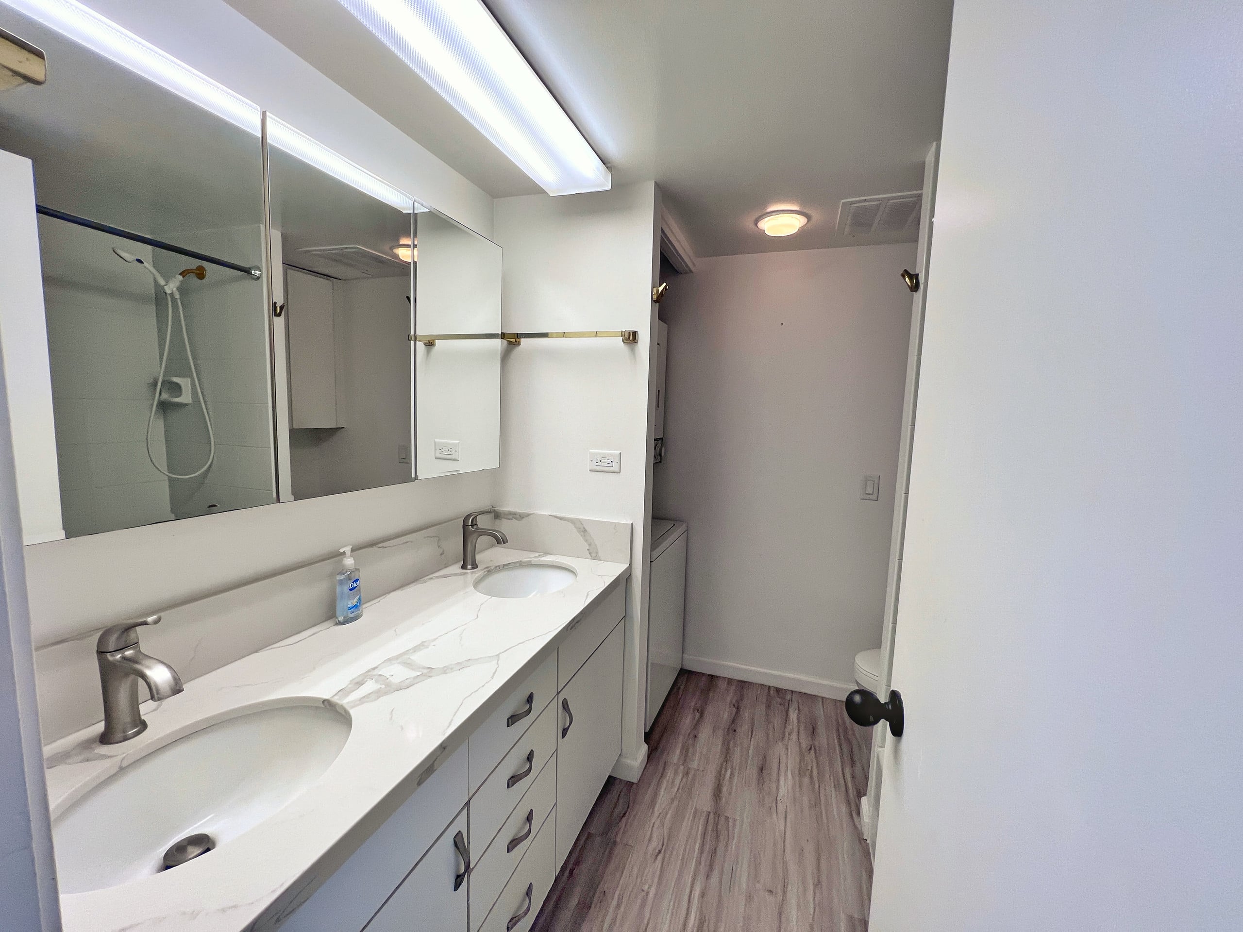 Condo in Honolulu · ★4.75 · 1 bedroom · 3 beds · 1 private bath - Image 5