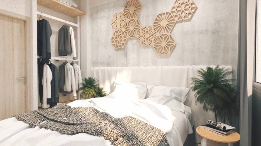 Experienced in town,big group. gallery image 2