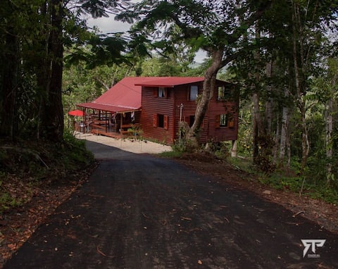 Rustic Retreat, full house