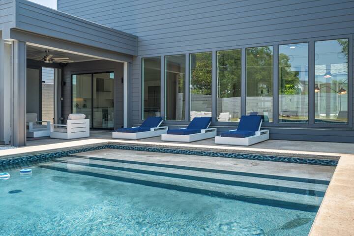 ModernOasis HOT TUB|Pool-10 Mins LoveField Airport gallery image 5