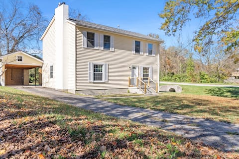 Cute 2 Story Home in Winchester