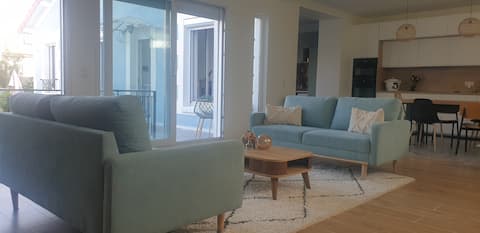 Popular Airbnb listing: Holiday spirit 25 minutes from Paris in Houilles