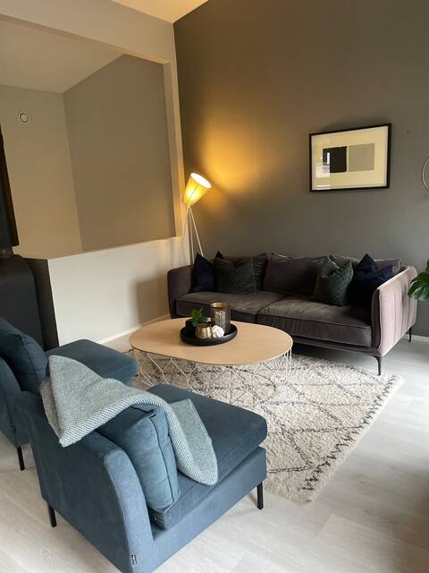 Vertical dwelling for rental