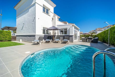 Paradise Palm Luxury Villa