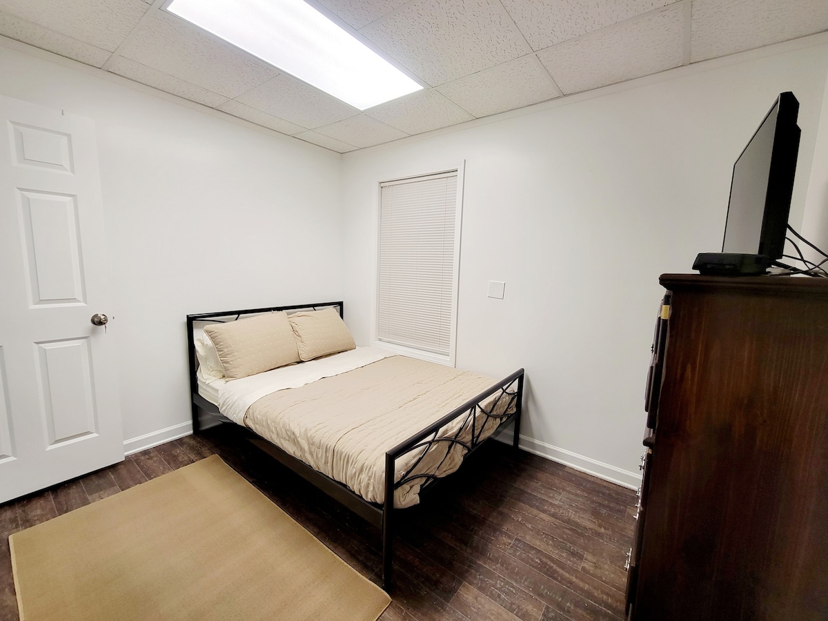 Guest Suite with 3 Bedrooms in Basement