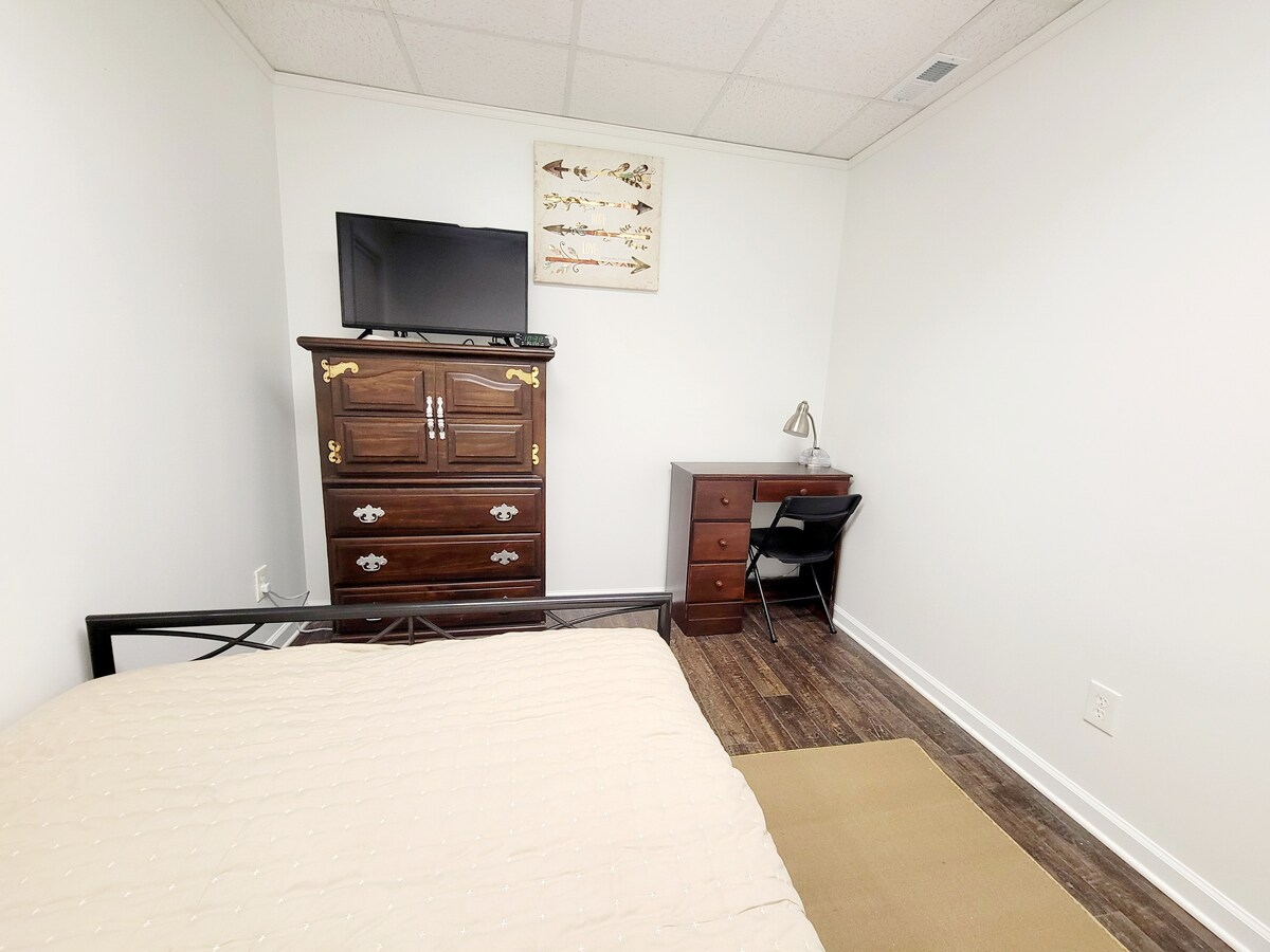 Guest Suite with 3 Bedrooms in Basement