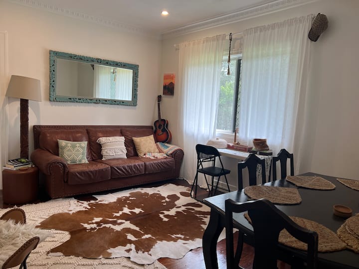 Clear Cottage Country Retreat - Noosa