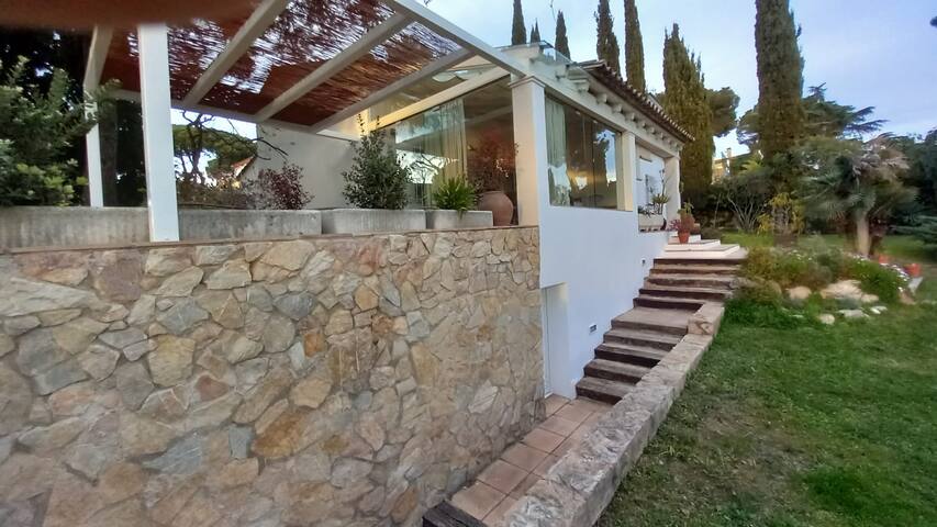 Villa con piscina privada a 5 min. de la playa gallery image 4