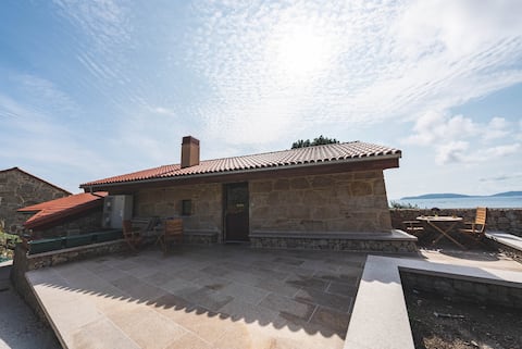 Api & Prithvi en Costa da Morte and Monte Pindo