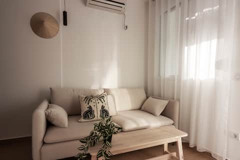 Successful Airbnb property: Malibu N.5_50m from the beach in Bušat