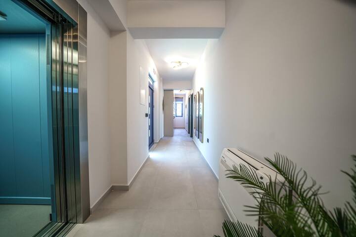 Naval villa-Panoramic villa with heated roof pool gallery image 4