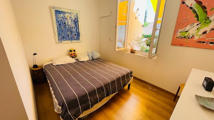 卧室10平方米，位于朝南的露台上
LIT 160 x 200