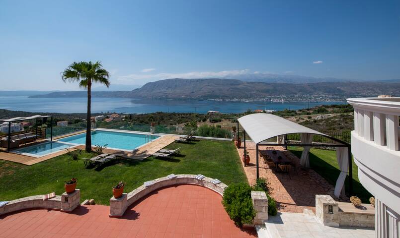 Panoramic Oasis! 180° View Pool & Heated Pool gallery image 5