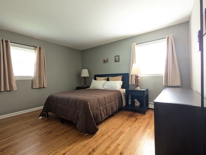 Ტუმბოებს აქვს USB დამტენი პორტები თქვენი კომფორტისთვის.