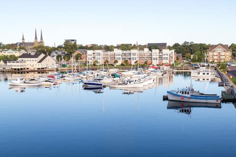 Luxury King Bed Downtown Charlottetown House