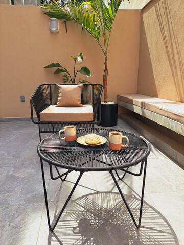 Elegant & Comfortable · Perfect for Groups gallery image 4