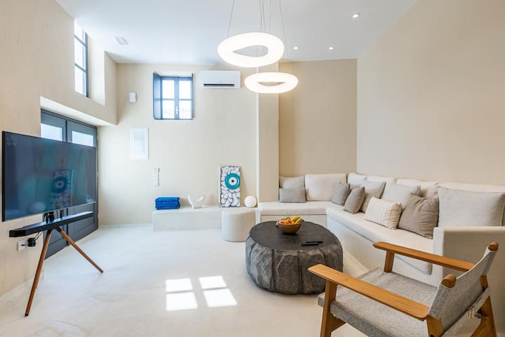 Afroessa Cave Kimolos