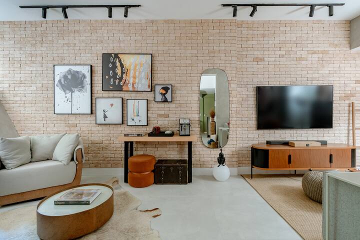 Amazing stay in 3 bedrooms with private bathrooms gallery image 2