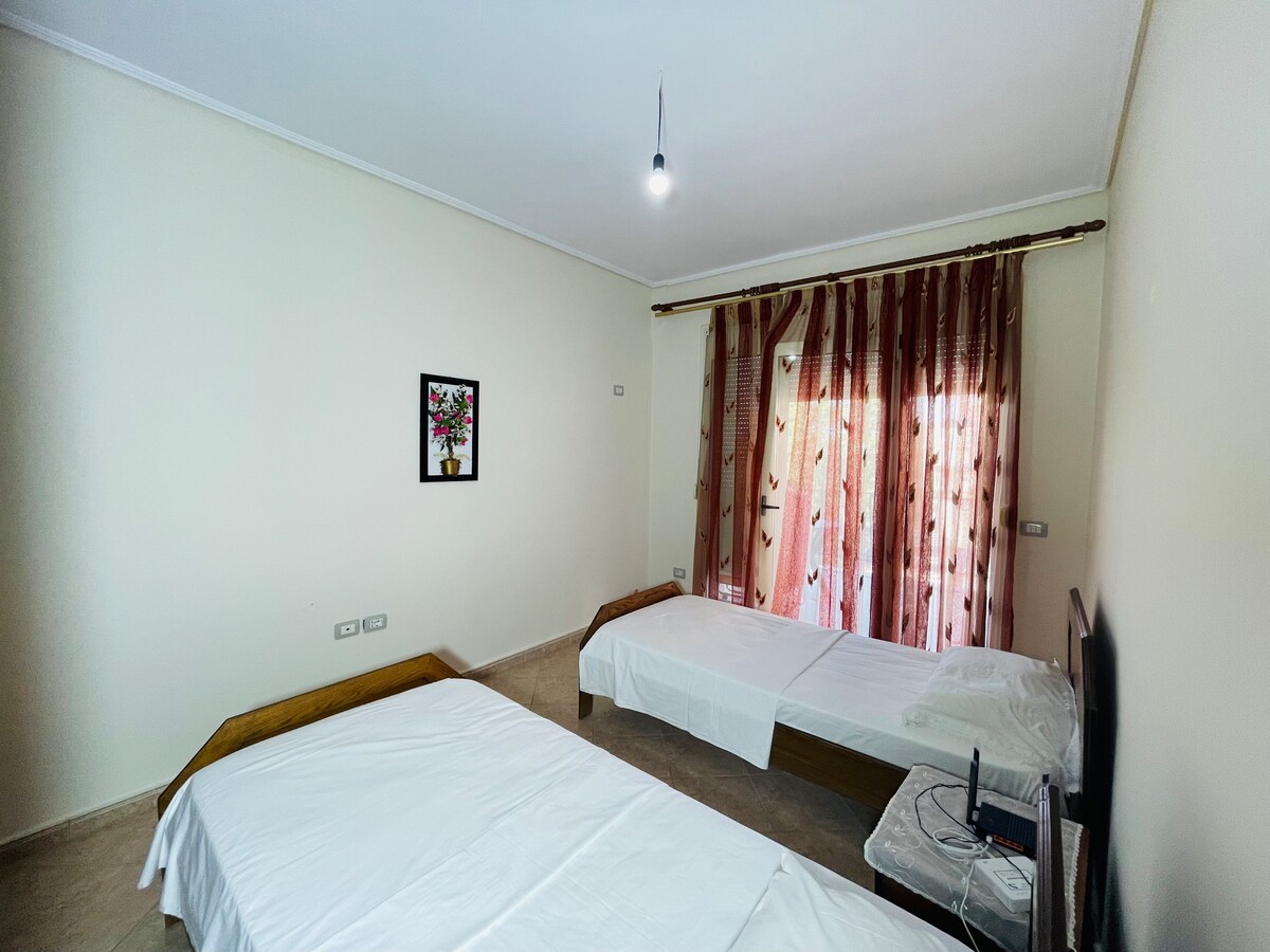 Listing 935083567772950123