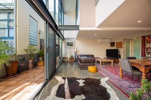 Oversized Warehouse Apartment Inner Sydney