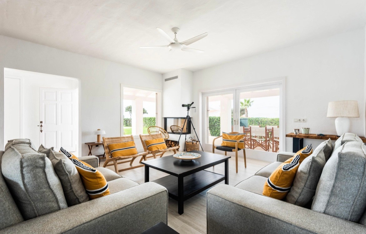 Top Airbnb: Pool villa with sea view in Sant Lluís