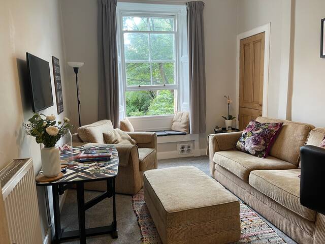 Edinburgh great stay in Marchmont, 3 beds, quiet.