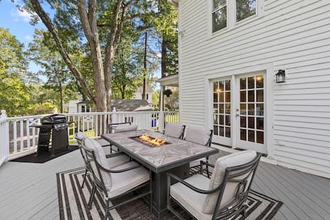 Prime West Hartford Center Location: Historic Gem