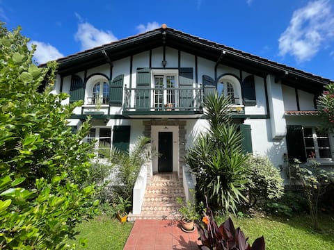 Basque house with garden